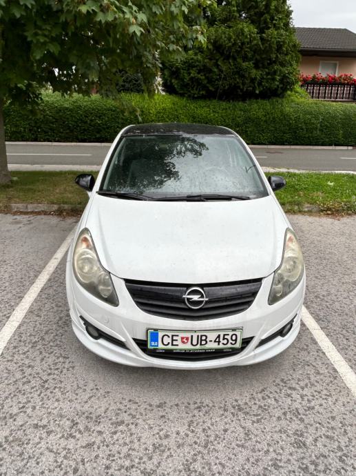 Opel Corsa D Black edition