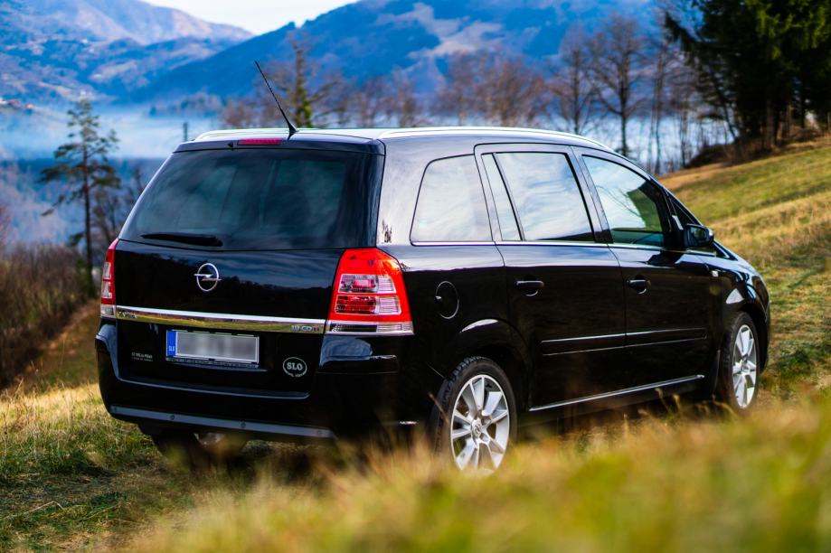 Opel zafira cosmo