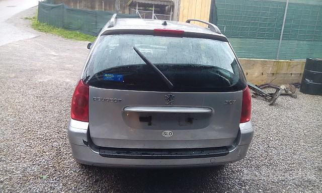 Peugeot 3008 1.6 16v po delih, letnik 2003, 180000 km, bencin