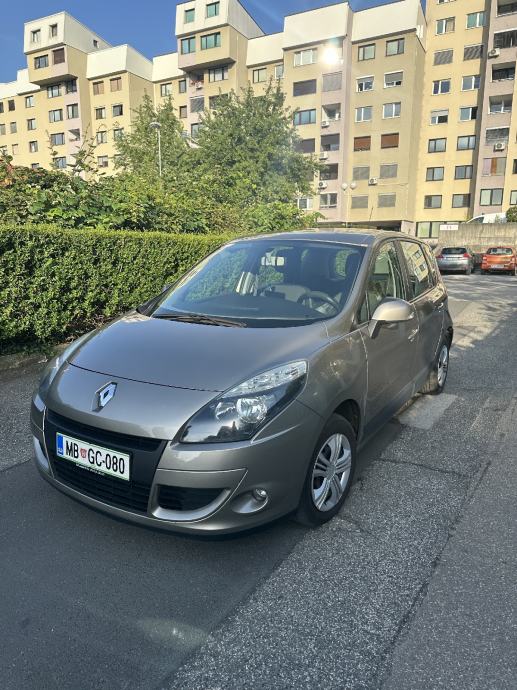 Renault Scenic Bencin