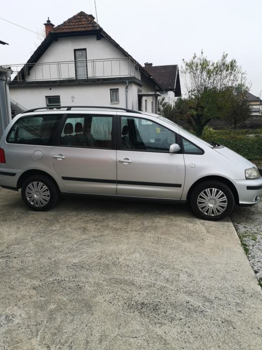 Seat Alhambra enoprostorec