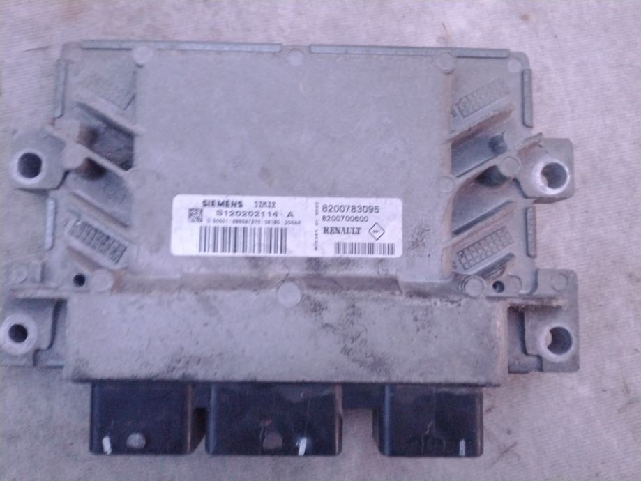 renault clio 3 1.2 motorni računalnik ecu motor