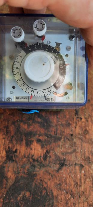 Timer stikalo Siemens 220V