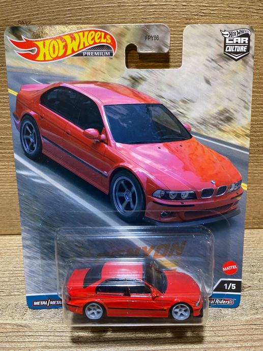 Hot wheels premium BMW M5