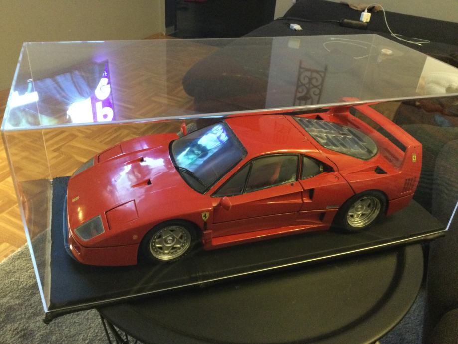 1:8 Ferrari F40 - Pocher by Rivarossi