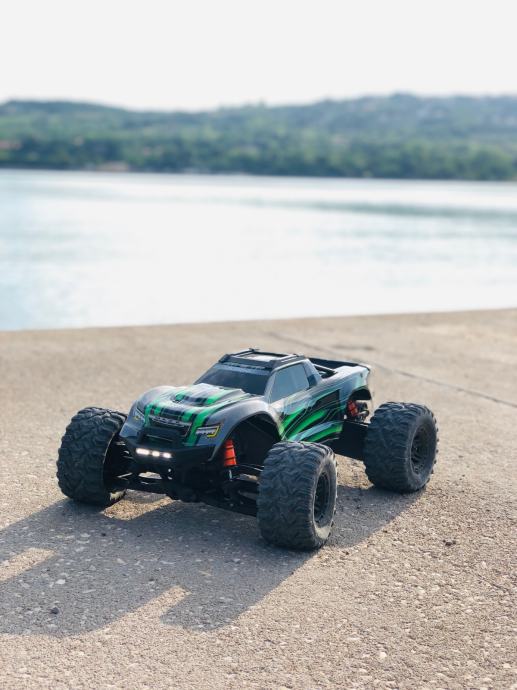 Traxxas MAXX 4s z WideMaxx