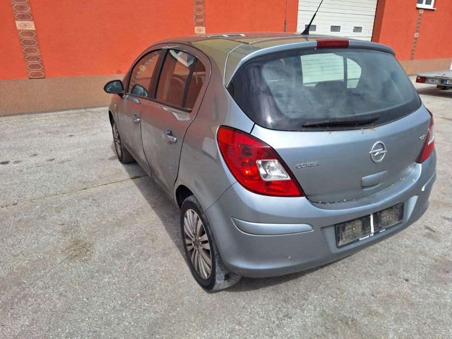 Opel Corsa 1.3 CDTI L.2014 PO DELIH