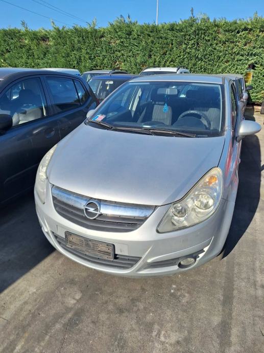 Opel Corsa COSMO 1.2 16V 59KW L.2008 PO DELIH