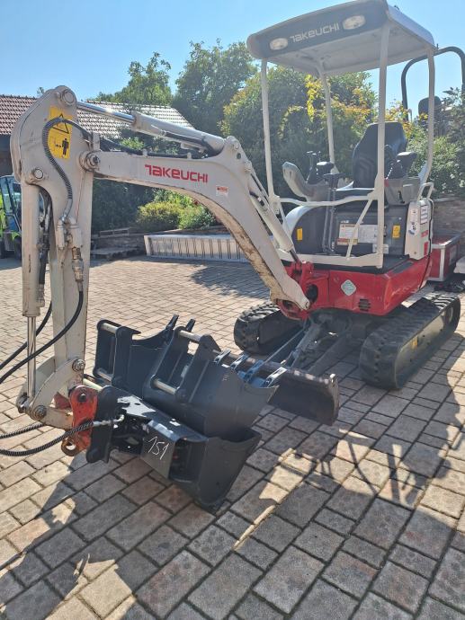 Bager Takeuchi  Yanmar motor nakladač valjar demper vrtni traktor 4x4