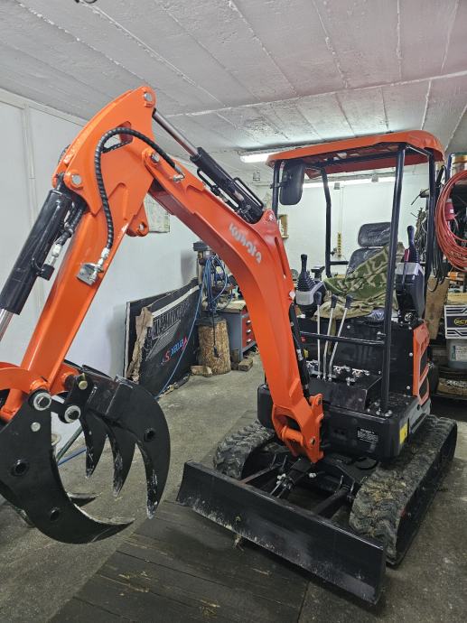 Mini bager Kubota Nuoman