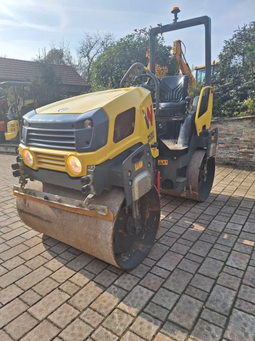 Valjar Wacker Neuson Hamm Kubota motor bager  demper vrtni traktor 4x4