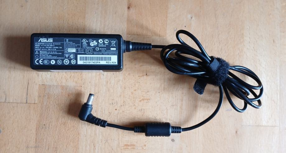 Original ASUS Polnilec za Prenosnik Računalnik Adapter 40W