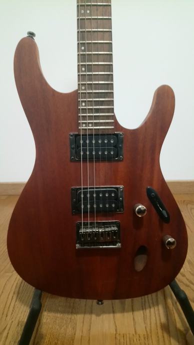 Električna kitara Ibanez Sabre S-521, mahagonij & multiefekt Zoom G3XN