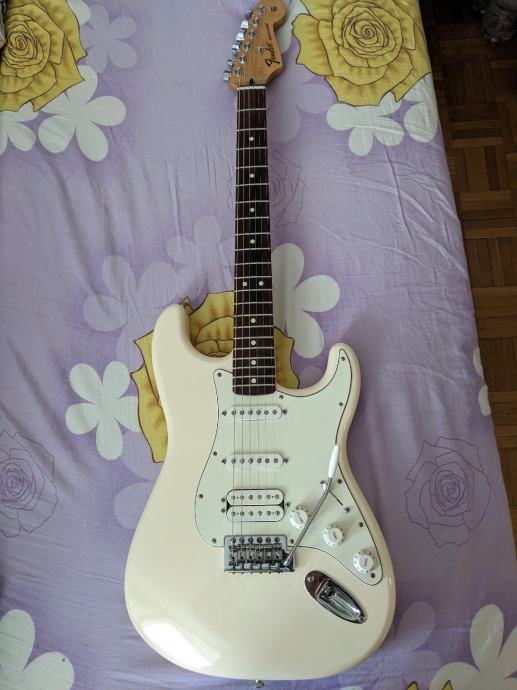 Fender Stratocaster Standard hss mexico