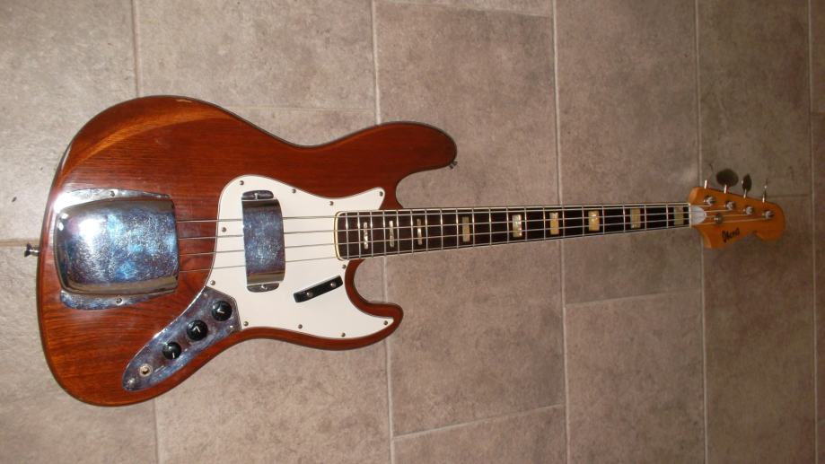 Jazz Bass  Ibanez  70.