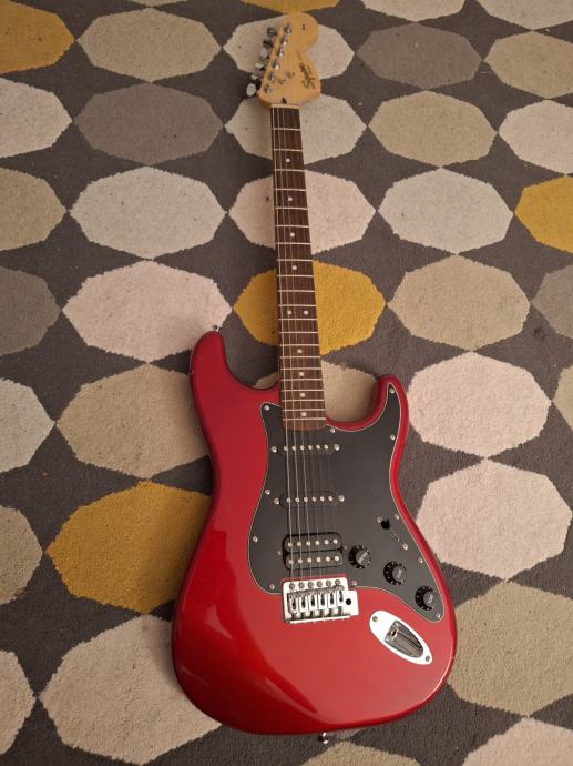 Squier (Fender) Affinity Stratocaster HSS Candy Apple Red