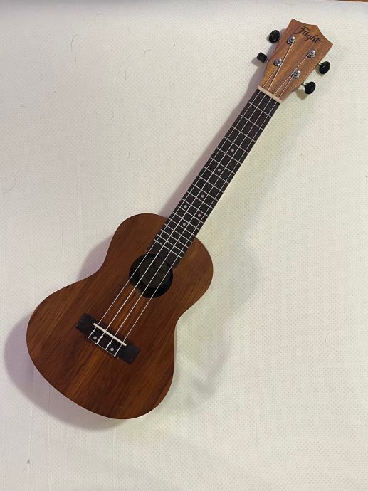 Ukulele Flight NUC200 s torbo