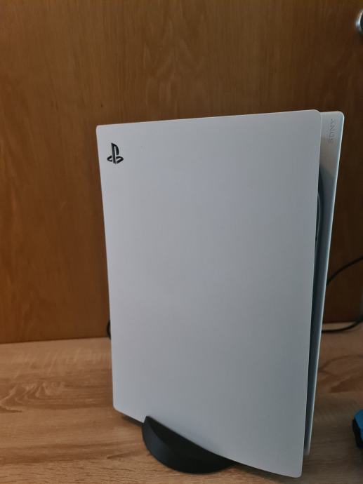 PlayStation 5 825 GB