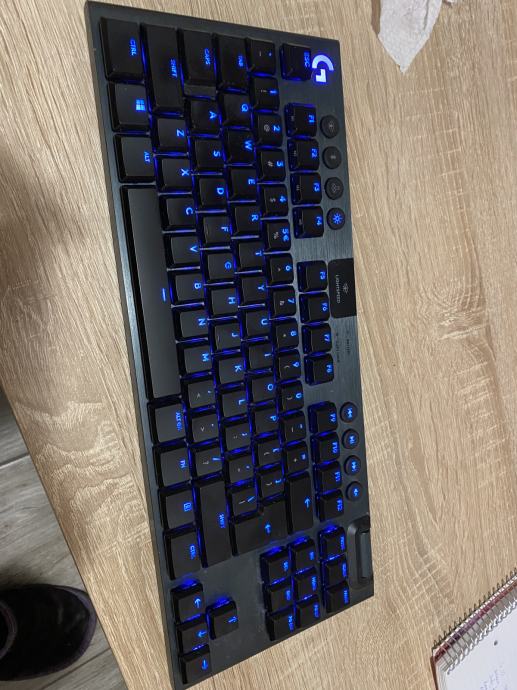 Logitech G915 LIGHTSPEED Tactile