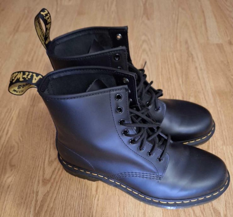 Bulerji dr.martens št.45