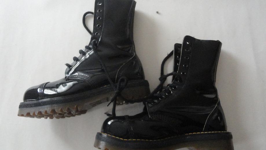 BULERJI DR.MARTENS ŠT.38