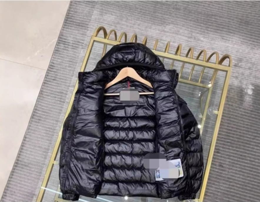 Nova moncler bunda narociv sem preveliko