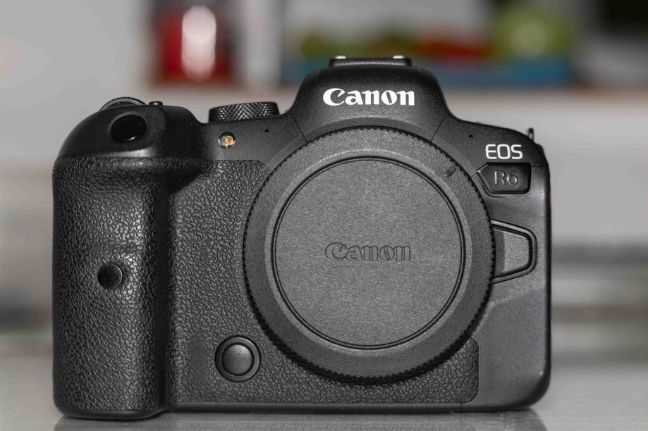 Canon EOS R6