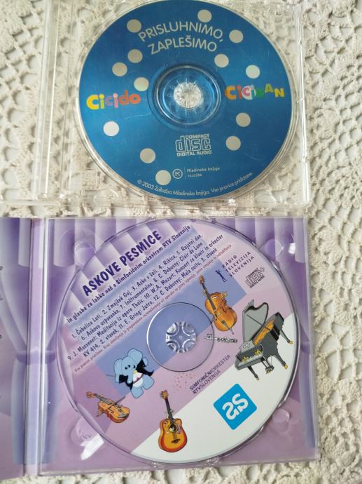 CD Prisluhnimo, zaplešimo in CD Askove pesmice in glasba za lahko noč