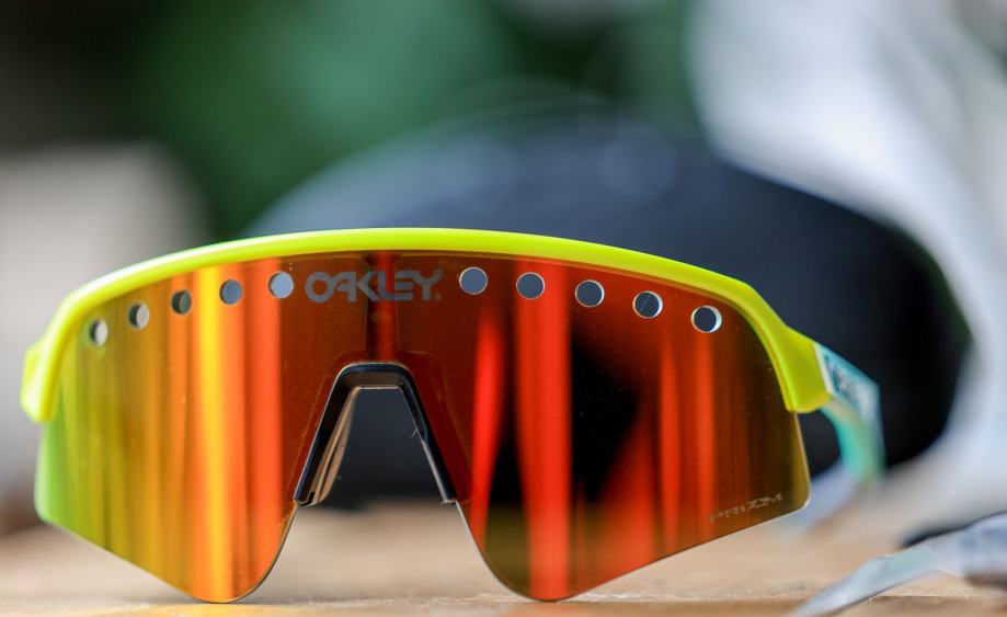 Oakley Sutro Lite Sweep Vented