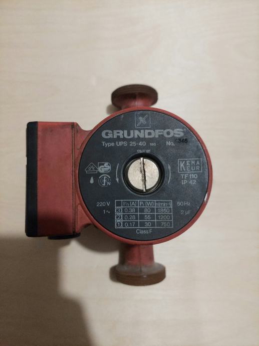 Obtočna črpalka Grundfos UPS 25-40 180