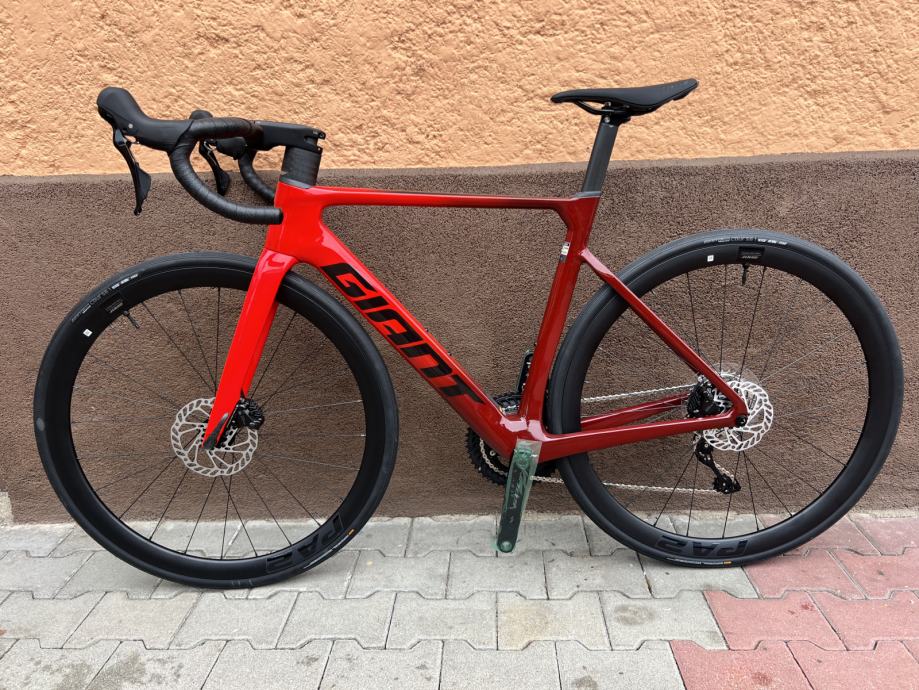 Novo cestno kolo - Giant Propel Advanced 2 - S size