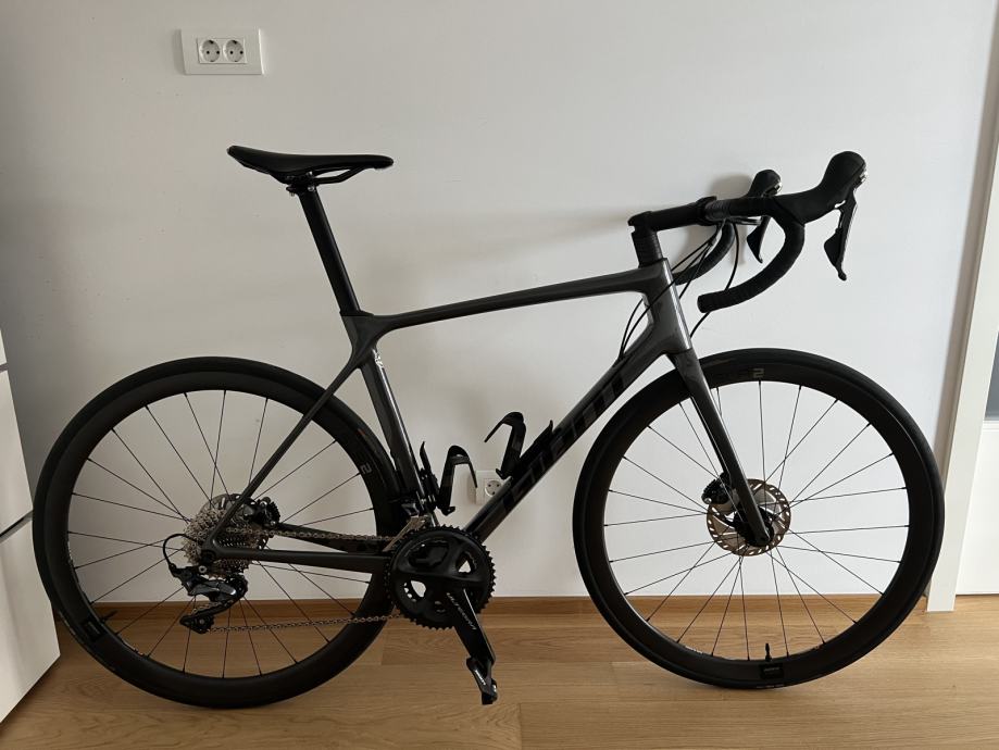 giant tcr advanced 1 disc kom weight