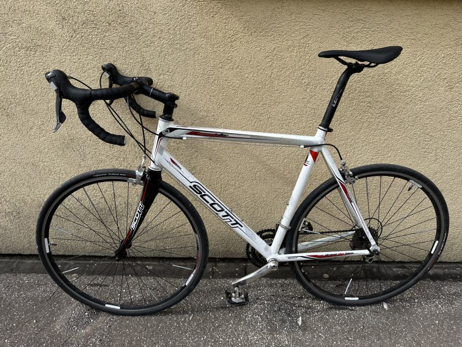 SCOTT Speedster- oprema Shimano 105- velikost XL/58