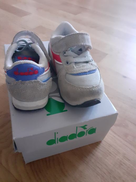 Superge Diadora