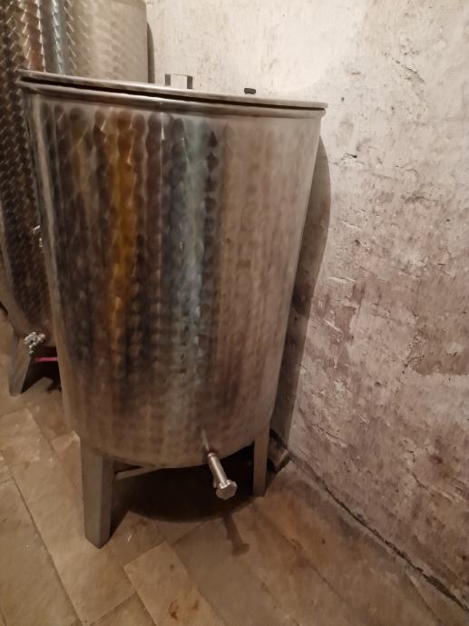 Inox posoda za vino 200 l