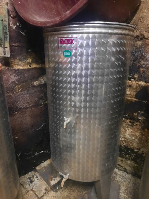 Inox posoda za vino 400l in 500l