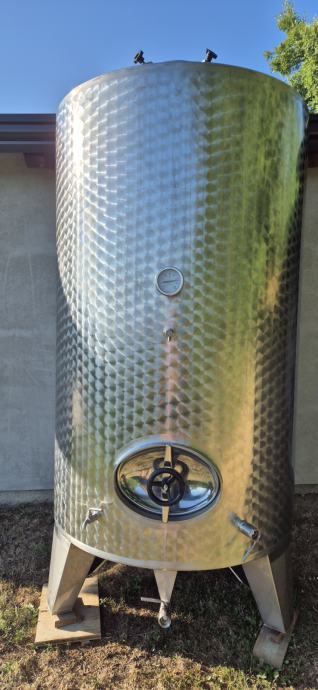 Inox cisterna za vino 2500 L