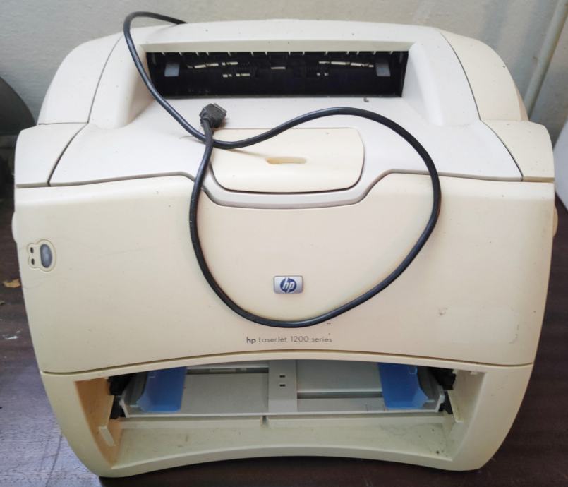Laserski tiskalnik HP LaserJet 1200