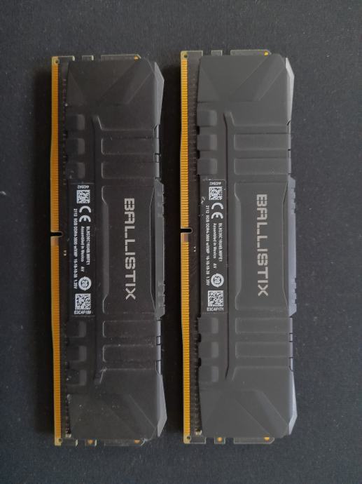 Crucial Ballistix 16GB(2x8GB) DDR4 CL16 RAM