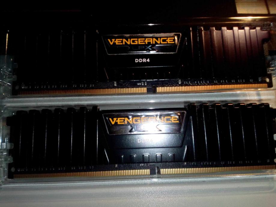 RAM    CORSAIR Vengeance LPX 32GB (2x16GB), DDR4-3200MHz