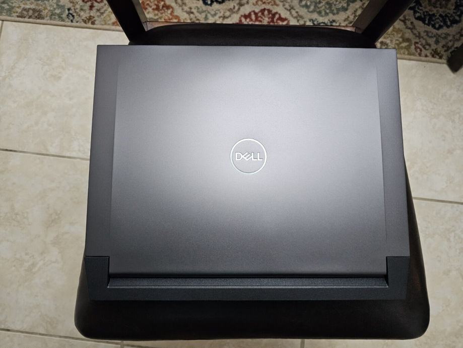 Dell G16 (RTX 4070 8gb, 32GB DDR5)