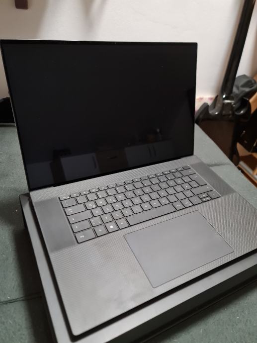 Dell xps 9700 (17")