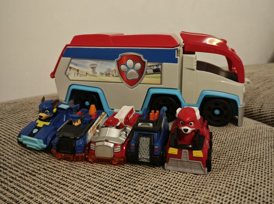 Paw patrol pup Squad transporter