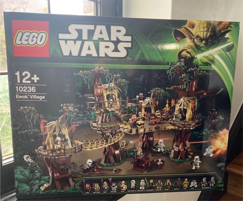 Lego Star Wars Ewok Village 10236