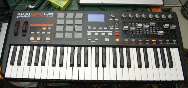 Akai MPK49 - Professional performance keyboard