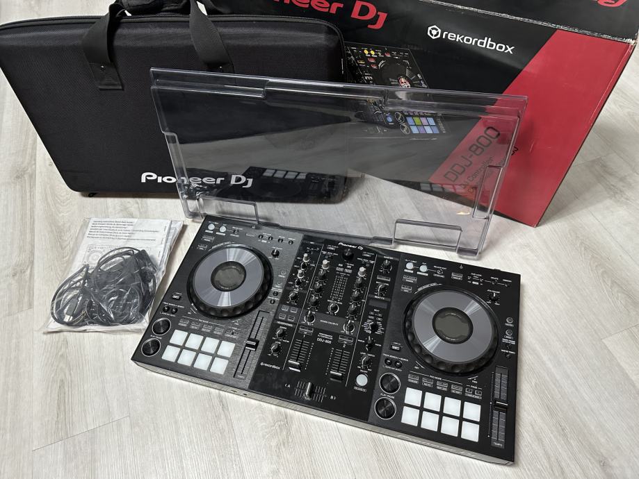 kontroler Pioneer DDJ 800 (BAG + DECKSAVER)