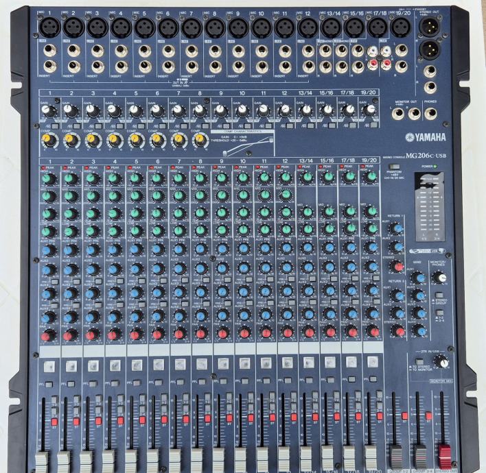 mixer Yamaha MG206C-USB, audio mešalna miza