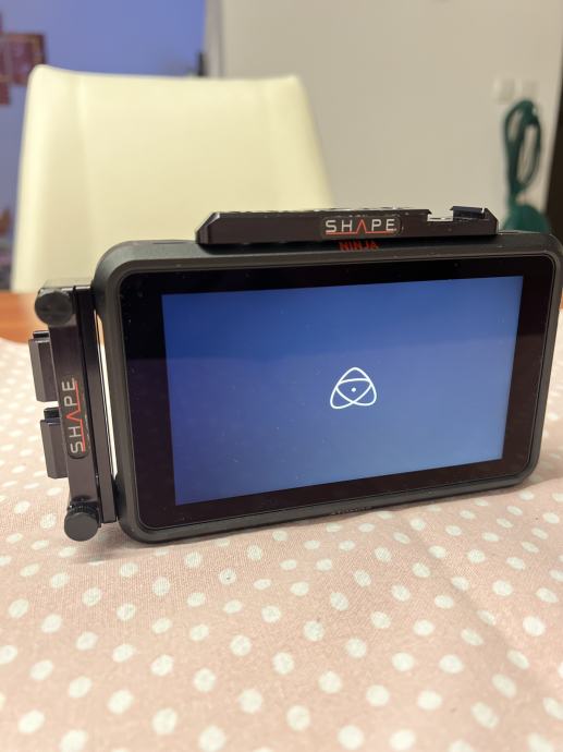 Atomos NINJA V + 500GB SSD + cage plate