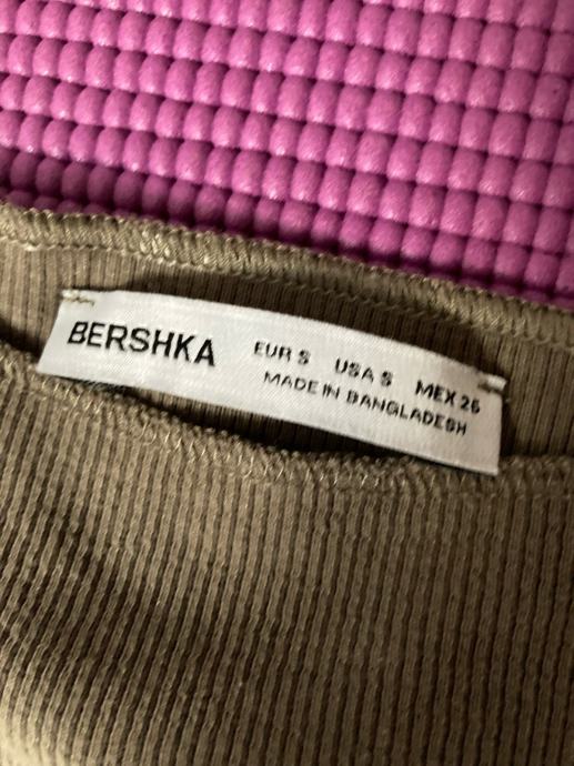 Dve novi majici Bershka