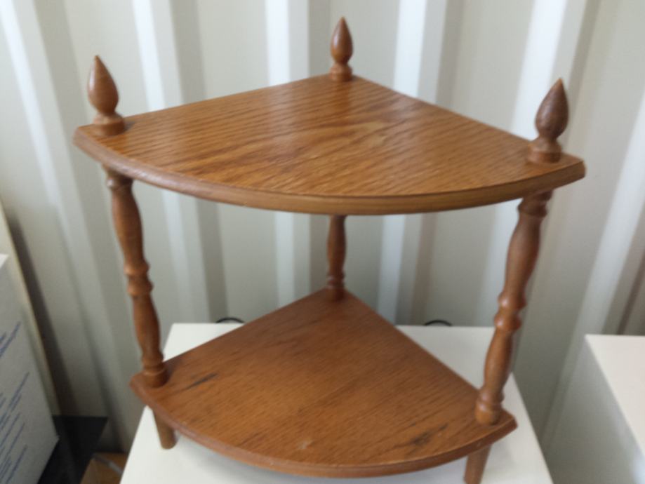 Mizica, dekorativna lesena mizica, kotna mizica